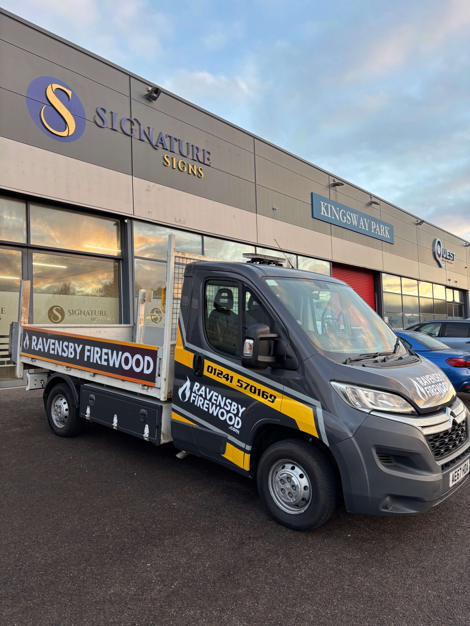 Vehicle Graphics - Signature Signs